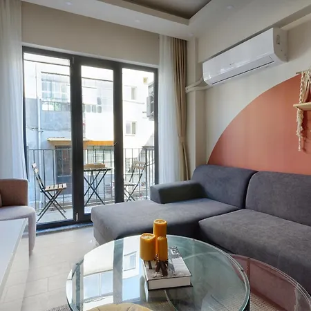 Renovu Premium Homes In Cihangir *