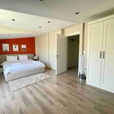 Renovu Premium Homes In Cihangir شقة *